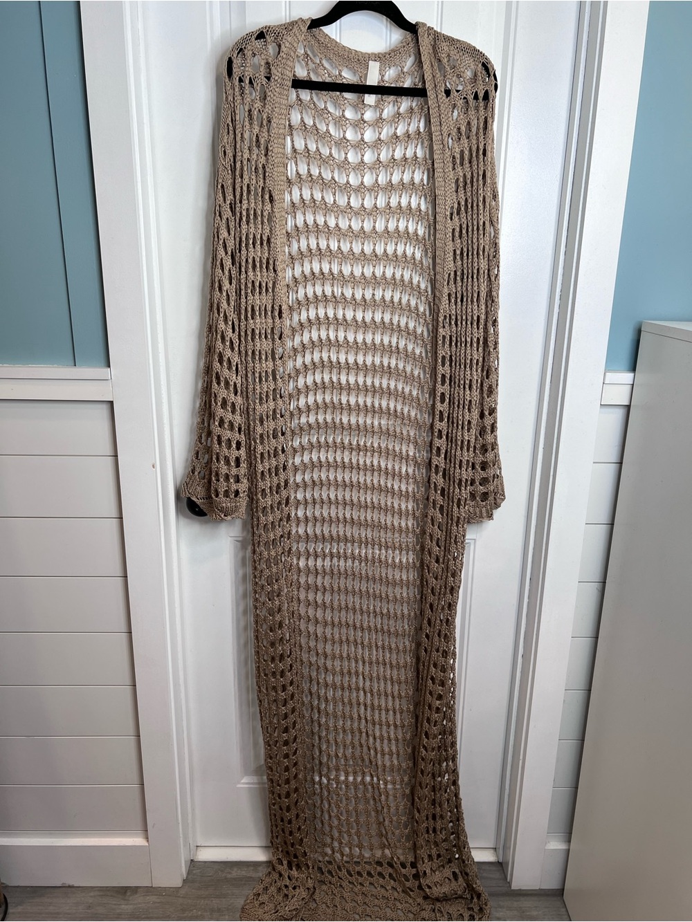 Primi Extra Long Taupe Open-Knit Crochet Duster Cardigan. Size Large. - Picture 2 of 12
